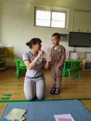 幼儿语言表扬会（表扬幼儿语言表达能力）