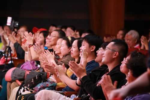 会场鼓掌语言（会场鼓掌音乐大全）